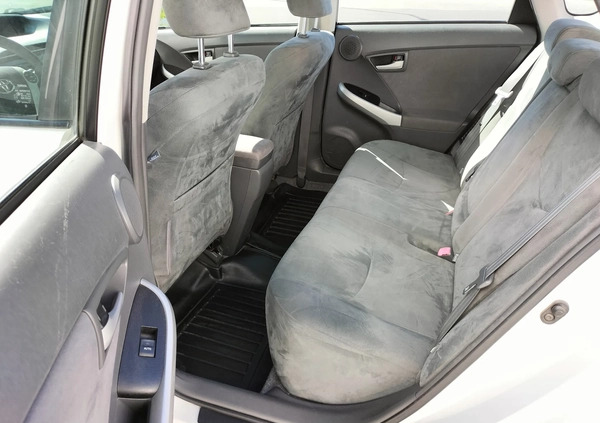 Toyota Prius cena 38000 przebieg: 256500, rok produkcji 2010 z Bydgoszcz małe 326